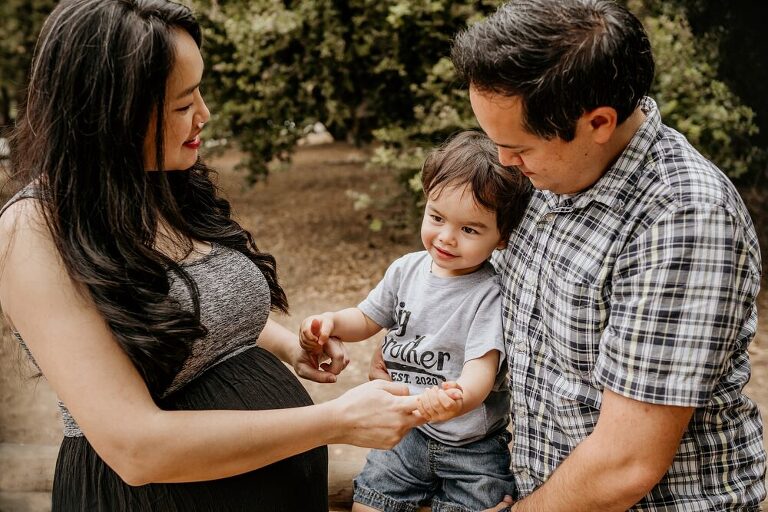 Outdoor Irvine Family Photoshoot