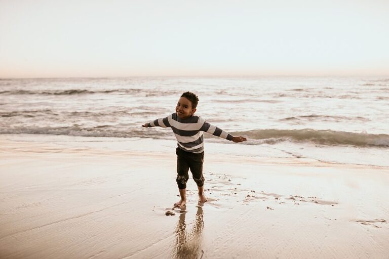La Jolla Windansea Engagement Photoshoot