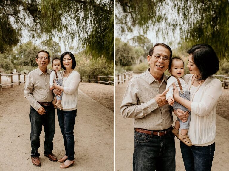 Christmas Family Photos Irvine thumbnail