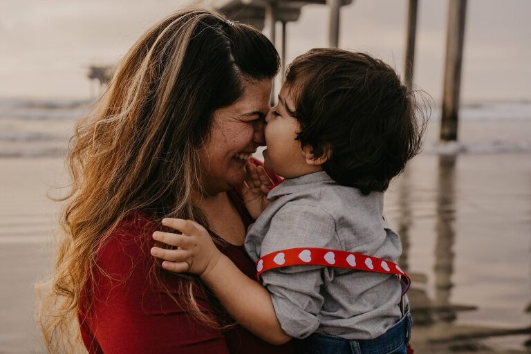 la jolla beach family photoshoot