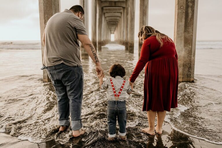 la jolla beach family photoshoot