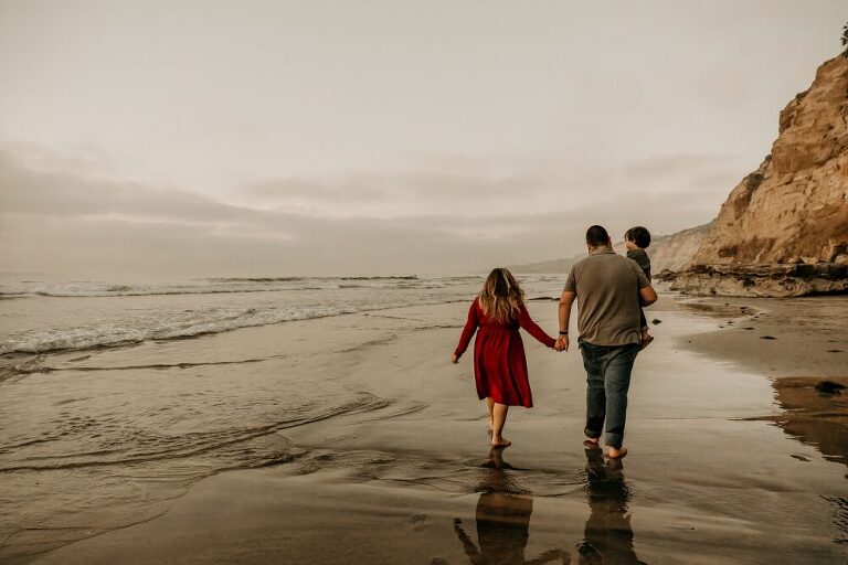 La Jolla Scripps Beach Family Photoshoot