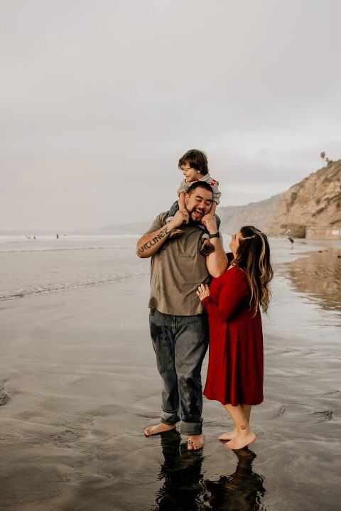 la jolla beach family photoshoot